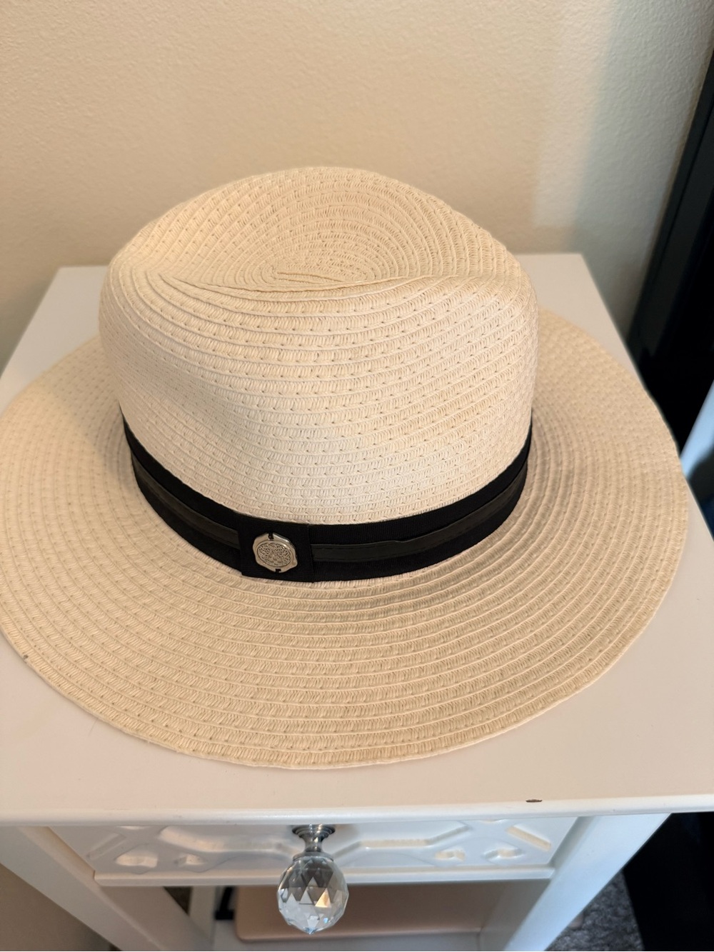 Vince Camuto Cream Straw Sun Hat with Black Band